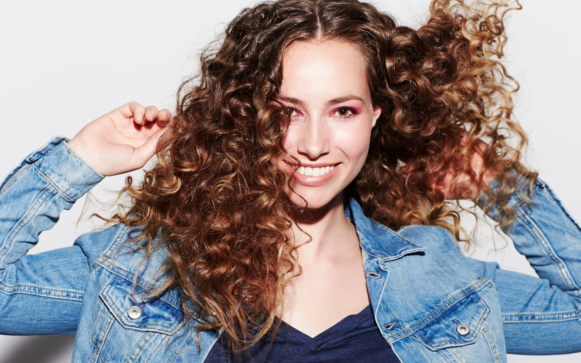 Hair Oiling Routine for Curly Hair: Tips and Tricks