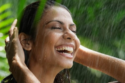 Monsoon Hair Care: Why You Need the Right Hair Oil This Rainy Season